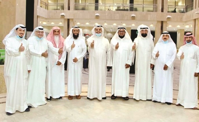 «الصم» بحث مع الملا الخطة المستقبلية للنادي