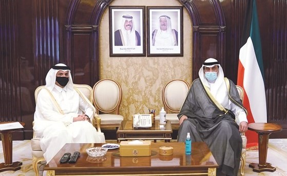 سمو الشيخ صباح الخالد مستقبلا وزير الخارجية القطري