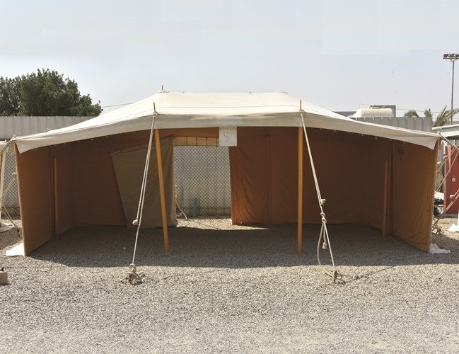 خيمة صغيرة 	(محمد هنداوي)