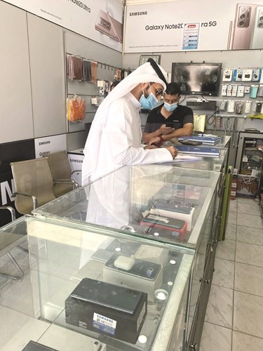 الشيبه: غلق محل إدارياً وتحرير 60 مخالفة وتوجيه 56 إنذاراً