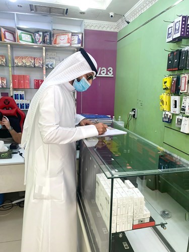 الشيبه: غلق محل إدارياً وتحرير 60 مخالفة وتوجيه 56 إنذاراً