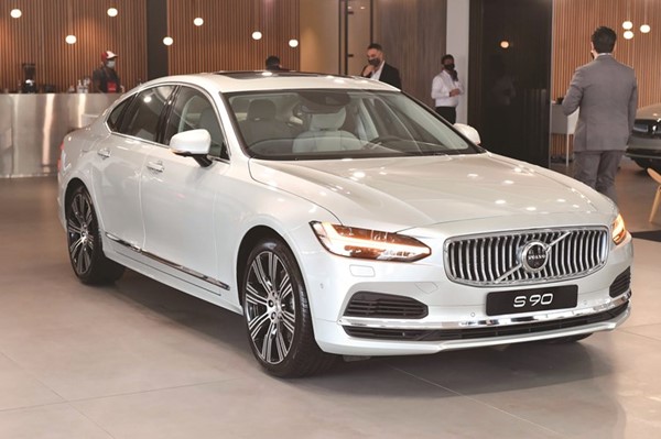 ڤولڤو S90
