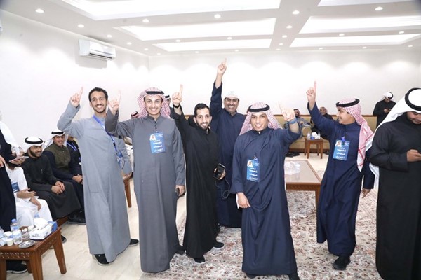 ناخبو المستقبل وفرحة النجاح