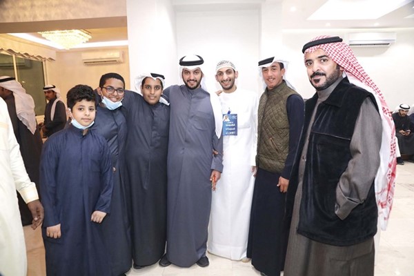 ابناء الدائرة يعبرون عن فرحتهم