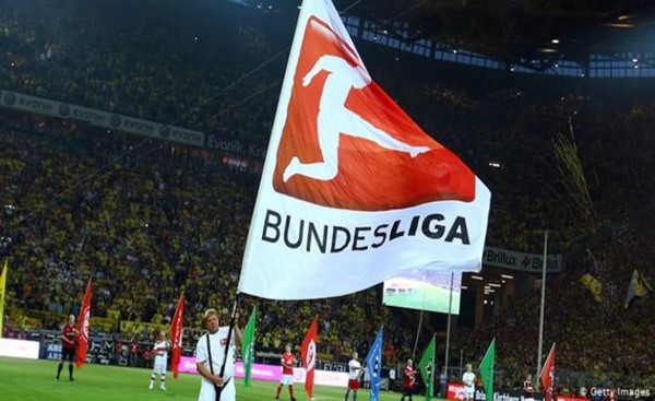 ألمانيا تتوقع انخفاض عائدات كرة القدم بنحو ملياري يورو بسبب كورونا