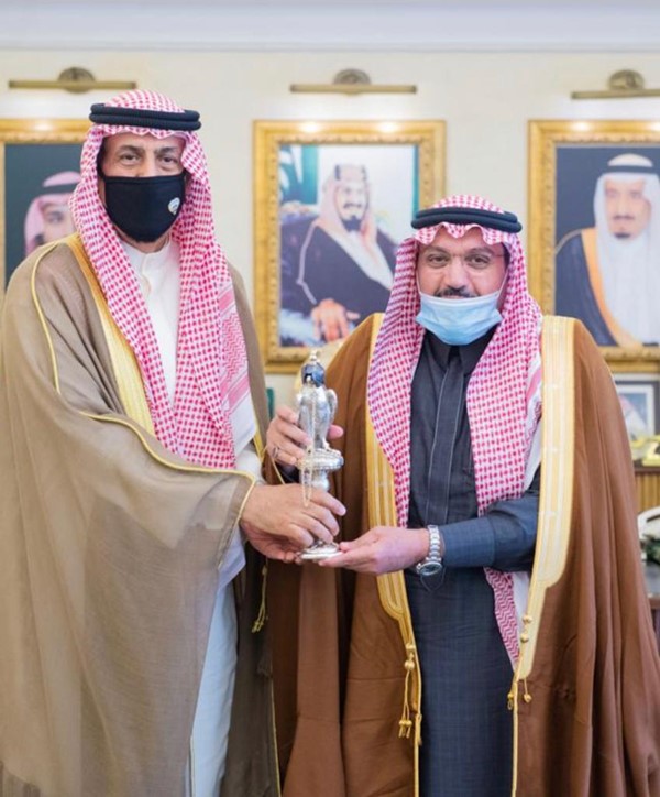 سفيرنا في المملكة العربية السعودية يثمن اهتمام أمير (القصيم) بالمشروعات التنموية وبالمواطنين الكويتيين ملاك المزارع بالمنطقة
