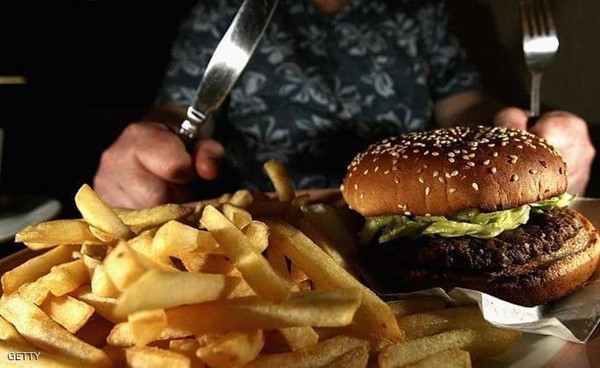 نصائح ذهبية للتغلب على كثرة تناول الطعام و«الكسل»