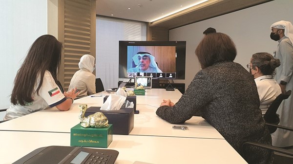 جانب من حفل التكريم أونلاين أثناء مشاركة ممثل وزارة التربية الوكيل المساعد فيصل المقصيد