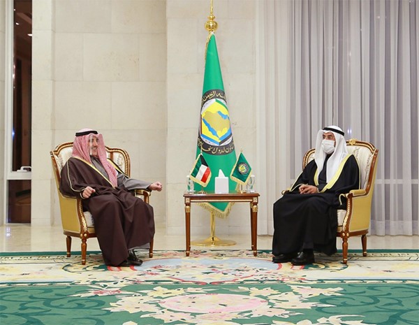 مبعوث سمو الأمير وزير الخارجية الشيخ د. أحمد ناصر المحمد ود. نايف الحجرف