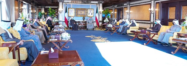 سمو الشيخ صباح الخالد خلال استقبال أعضاء الحكومة
