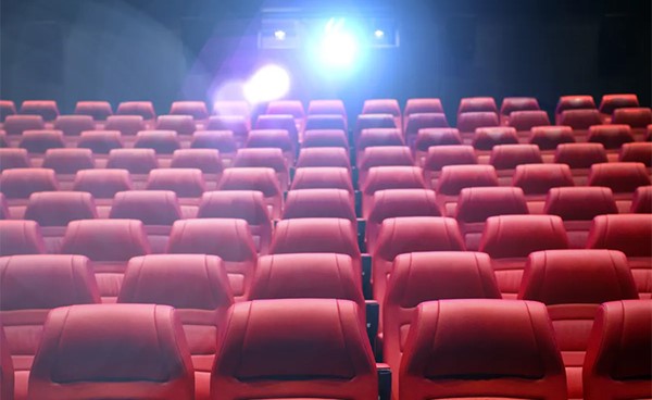 محللو السينما يبدأون عام 2021 بـ "آمال عظيمة"