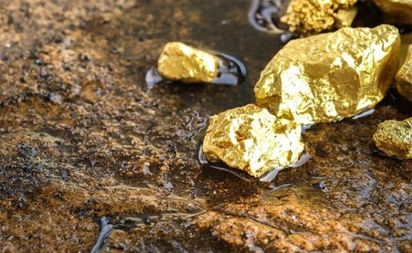 إنتاج مالي من الذهب يسجل ذروة جديدة في 2020