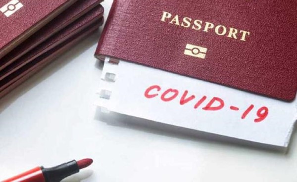 جواز سفر لقاح كورونا.. هل هو سبيل العودة للحياة العادية أم مشكلة جديدة؟