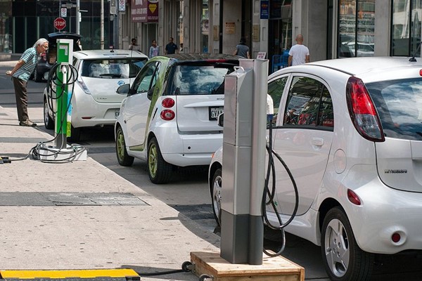 مبيعات السيارات الكهربائية في أوروبا تضاعفت في 2020