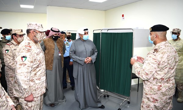 جانب من جولة نائب رئيس الوزراء وزير الدفاع الشيخ حمد جابر العلي التفقدية لهيئة الخدمات الطبية