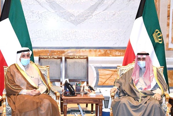 صاحب السمو خلال استقباله الشيخ حمد جابر العلي