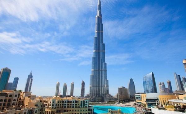 "طواف الإمارات" يمر بأشهر المعالم السياحية في مرحلة دبي لمسافة 165 كم