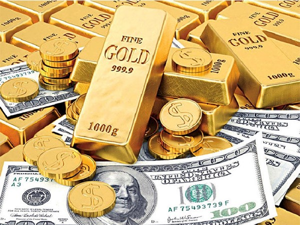 الذهب يتراجع لأدنى مستوى في أسبوع