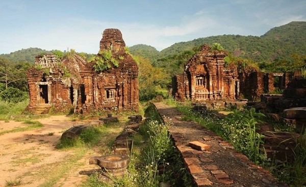 السلطات الفيتنامية تسمح بإعادة فتح المواقع التاريخية في هانوي