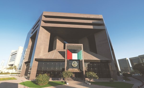 هذه أعلى 10 أسهم في «بورصة الكويت» حققت عوائد سوقية خلال عام