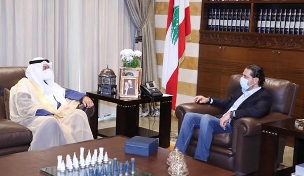 صورة نشرها حساب رئيس الحكومة المكلف سعد الحريري على تويتر لاستقباله سفيرنا في بيروت عبدالعال القناعي