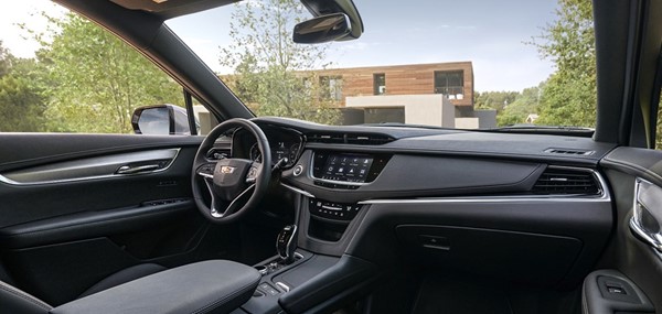 «كاديلاك XT6».. حاصدة الجوائز البارزة