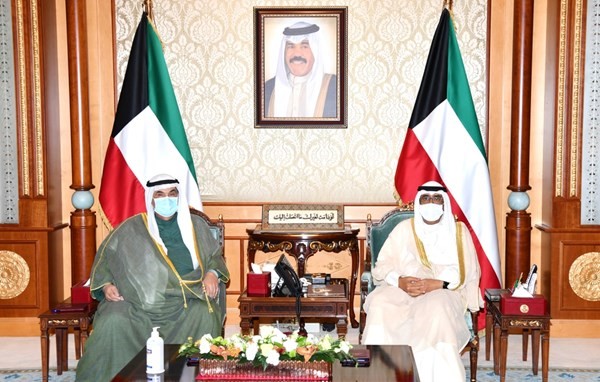 سمو ولي العهد الشيخ مشعل الأحمد مستقبلا د. محمد الهاشل
