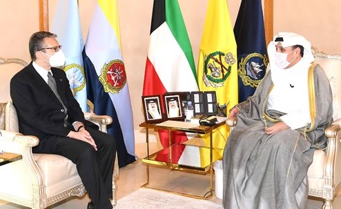 الشيخ حمد جابر العلي خلال استقباله سفير إيطاليا