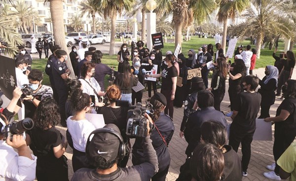 المشاركات في اعتصام ساحة الإرادة