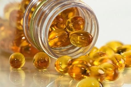 خبراء: الإفراط في استهلاك مواد مفيدة مثل الماء والفيتامينات ضار بالصحة