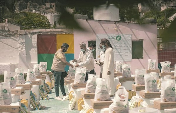 «العون المباشر» تدشن المرحلة الخامسة من الإغاثة الطارئة في حضرموت وعدن