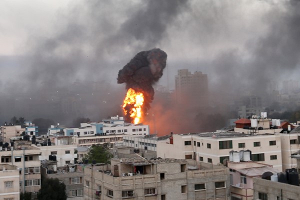 "الصحة" الفلسطينية: ارتفاع عدد ضحايا قصف قوات الاحتلال الإسرائيلي على غزة إلى 48 شخصاً