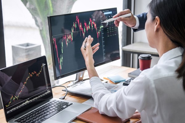 المستثمر الناجح في سوق الأسهم.. ما الذي يميزه عن غيره؟