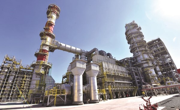 «البترول الوطنية»: إعادة تشغيل الوحدات المتوقفة بمصفاة ميناء عبدالله