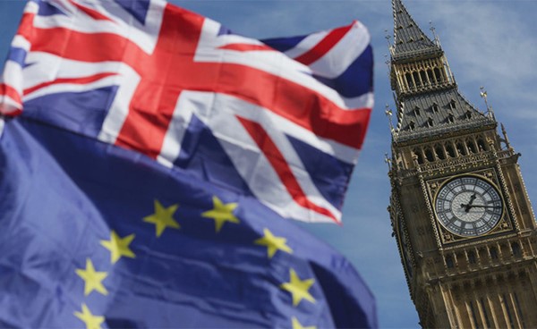 استطلاع: واحد من كل 10 من مواطني الاتحاد الأوروبي يغادر المملكة المتحدة بعد يونيو