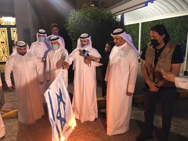 نواب مجلس الأمة يعلنون تضامنهم مع الشعب الفلسطيني ضد الإرهاب الصهيوني