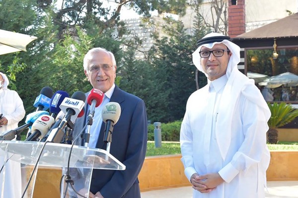 رئيس الجمهورية السابق ميشال سليمان متحدثا خلال زيارته دارة السفير السعودي