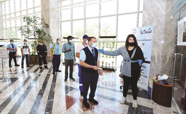 تطعيم موظفي الكويتية يوفر الأمان الصحي لعملاء الشركة
