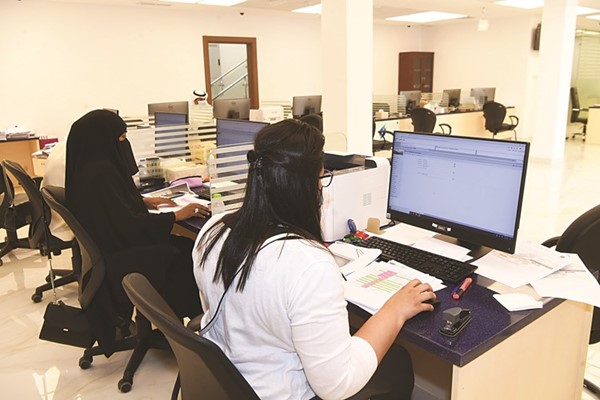 إنجاز ومتابعة دقيقة في مركز العدادات الذكية