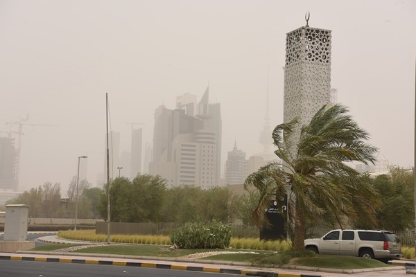 الخبير الفلكي عادل المرزوق : احذروا الخروج خلال هذه الساعات فالغبار يتزايد والحرارة ترتفع.. وكورونا تنتشر