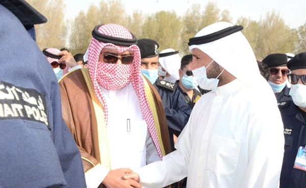 رئيس مجلس الأمة مرزوق الغانم يقدم التعازي لوزير الداخلية الشيخ ثامر العلي