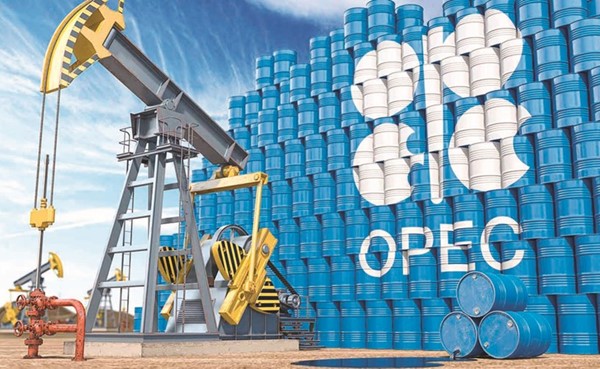 هل يتجه النفط إلى نقطة التوازن بعد اتفاق «أوپيك+»؟
