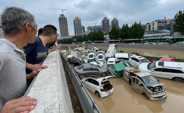 إقليم خنان الصيني يشهد أشد هطول للأمطار منذ ألف عام