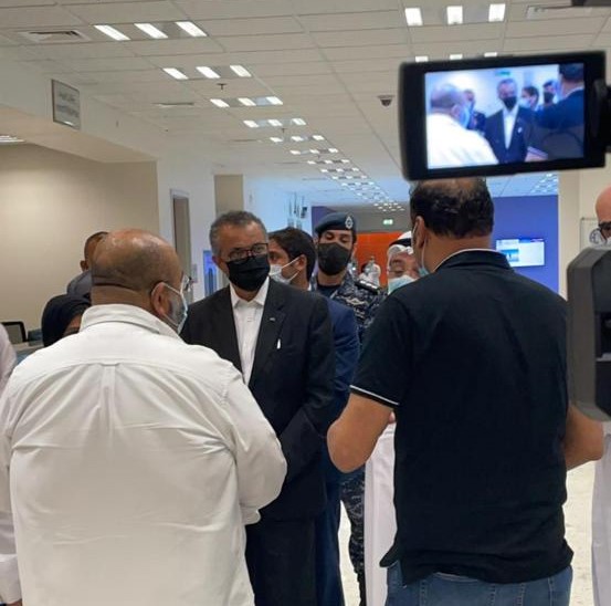 مدير الصحة العالمية يتفقد مستشفى جابر الاحمد