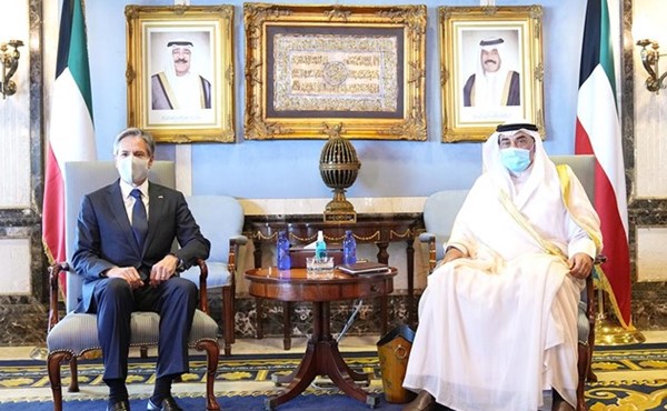 سمو الشيخ صباح الخالد أثناء استقباله وزير الخارجية الأميركي أنتوني بلينكن