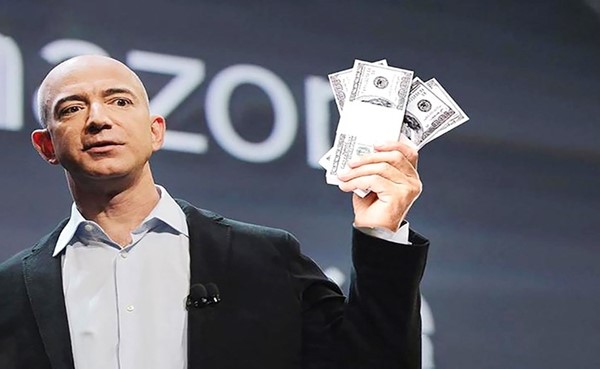 جيف بيزوس يخسر 13.5 مليار دولار.. بعد خيبة أمل «أمازون»