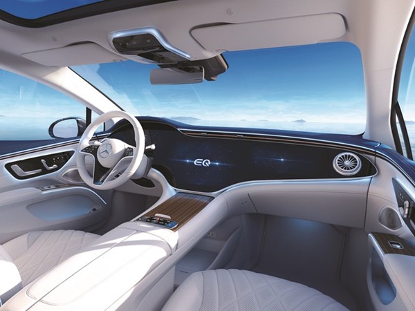 «الملا أوتوموبيلز» تستعرض «EQS» الجديدة من «Mercedes - EQ»
