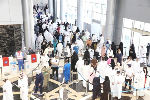 «بالتطعيم نقدر» لتثقيف المجتمع ونشر الوعي الصحي والمبادرة لأخذ التطعيمات