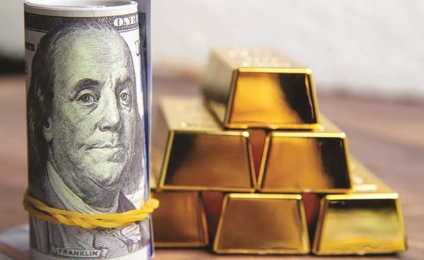 الذهب دون مستوى 1800 دولار.. نتيجة ارتفاع الدولار وتحسن الشهية للمخاطر