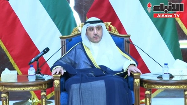 بالفيديو .. الشيخ أحمد الناصر بعد أداء الدفعة السابعة لخريجي المعهد الدبلوماسي القسم : الإخلاص لصاحب السمو الأمير والالتزام بالقوانين